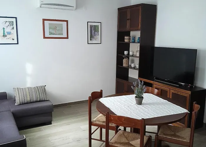 Appartement With Parking Space Njivice, Krk - 22769 Njivice